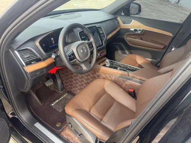 Volvo XC90 2023 Черный из Китая, фото 3