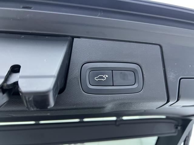 Volvo XC60 2021 Темно-серый из Китая, фото 6