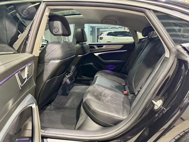 Audi A7L id 3849801 из Китая 18