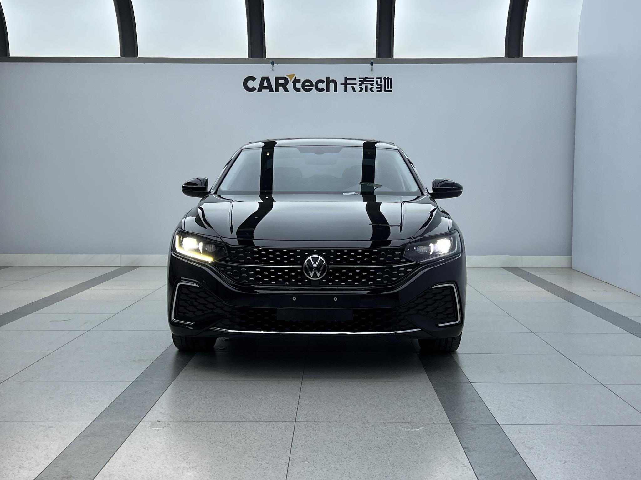 Volkswagen Passat 2024 380TSI