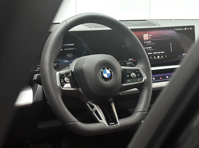 BMW 5-Series 2024 530 Li Leading M — фото 20