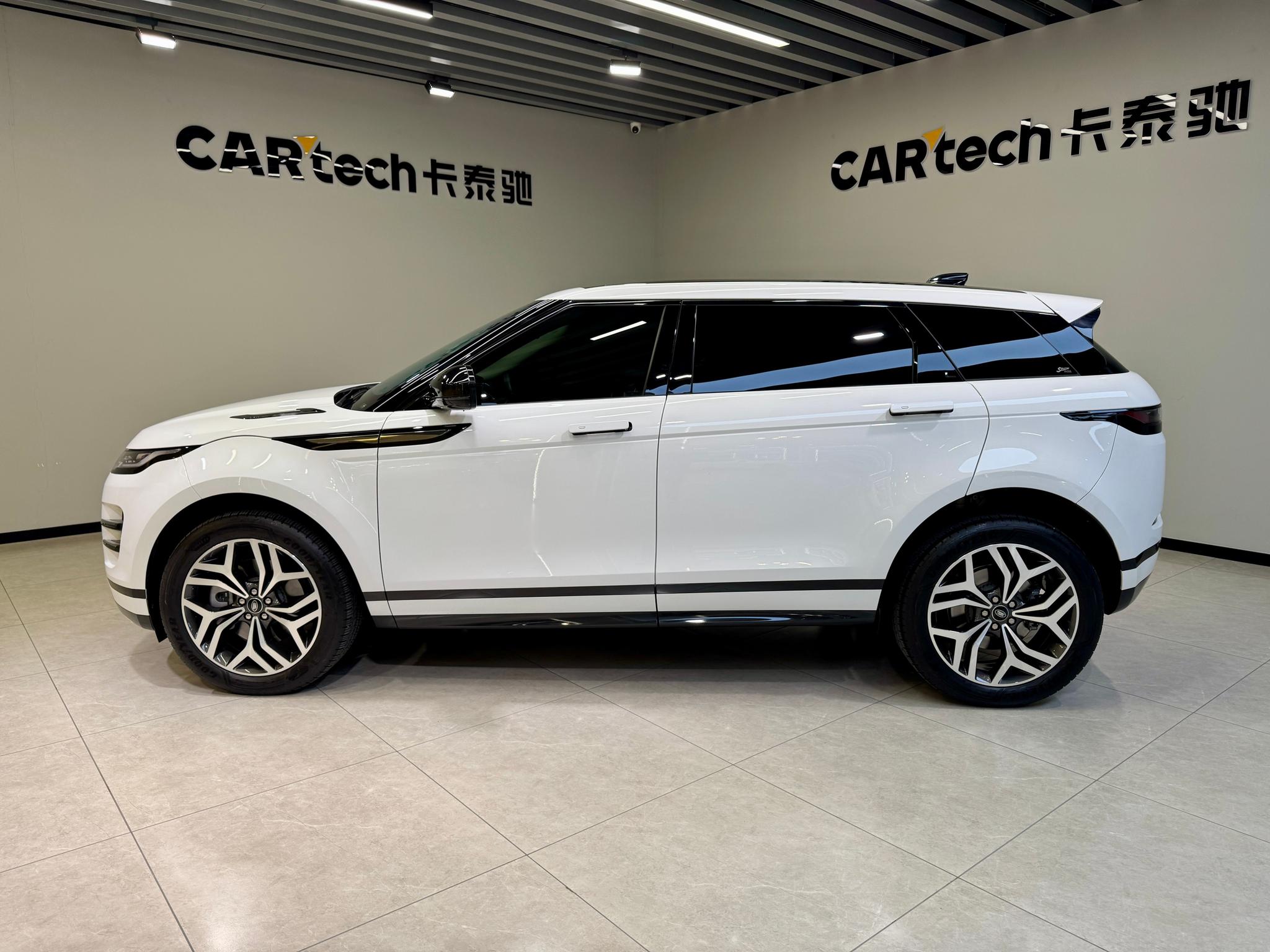 Land Rover Range Rover Evoque 2024 L 2.0T SE