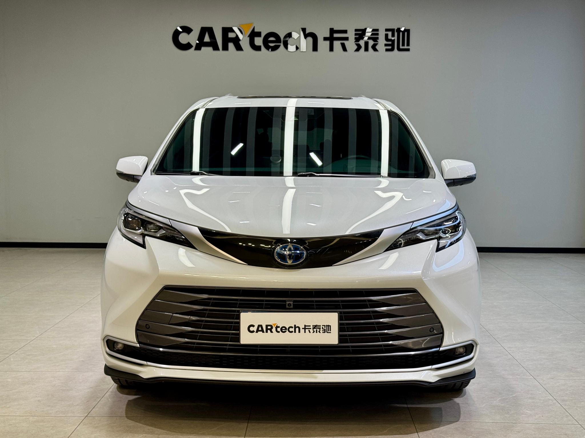 Toyota Sienna 2023 2.5L
