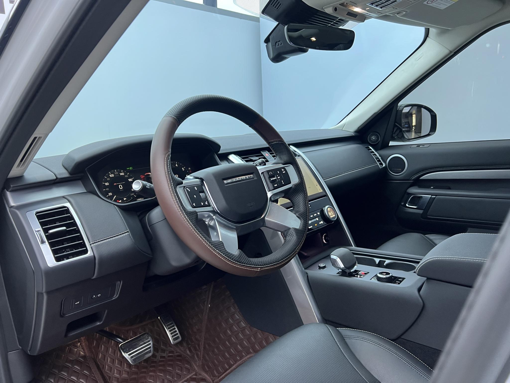 Land Rover Discovery 2023 360PS R-Dynamic S