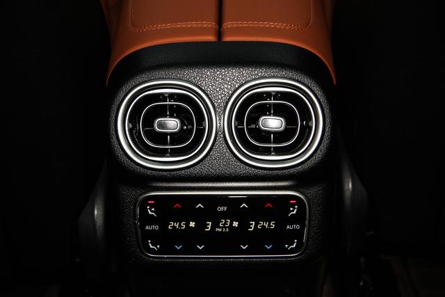Mercedes-Benz GLC 2024 GLC 260 L 4 MATIC Luxury 5 — фото 14