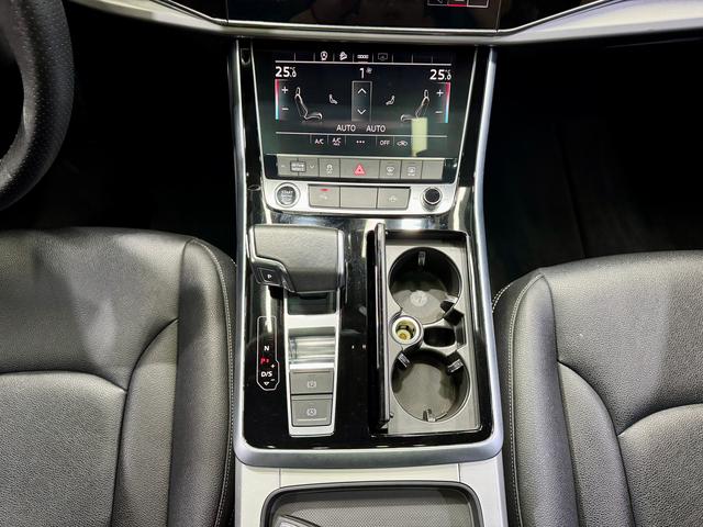 Audi Q7 2021 45 TFSI quattro S line Sport — фото 20