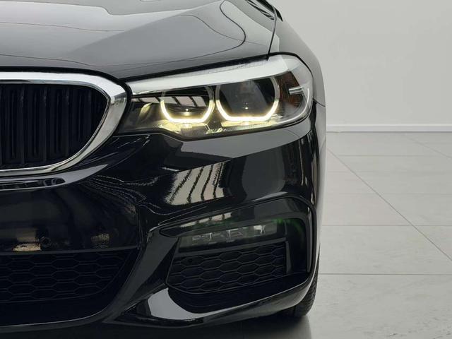 BMW 5 Series 2019 — фото 6
