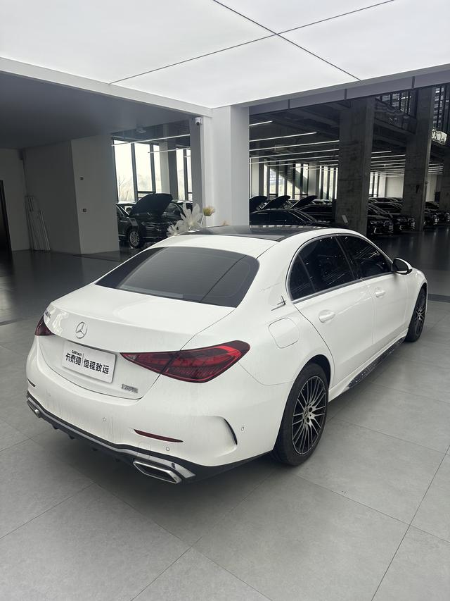 Mercedes-Benz Class C id 3810640 из Китая 15