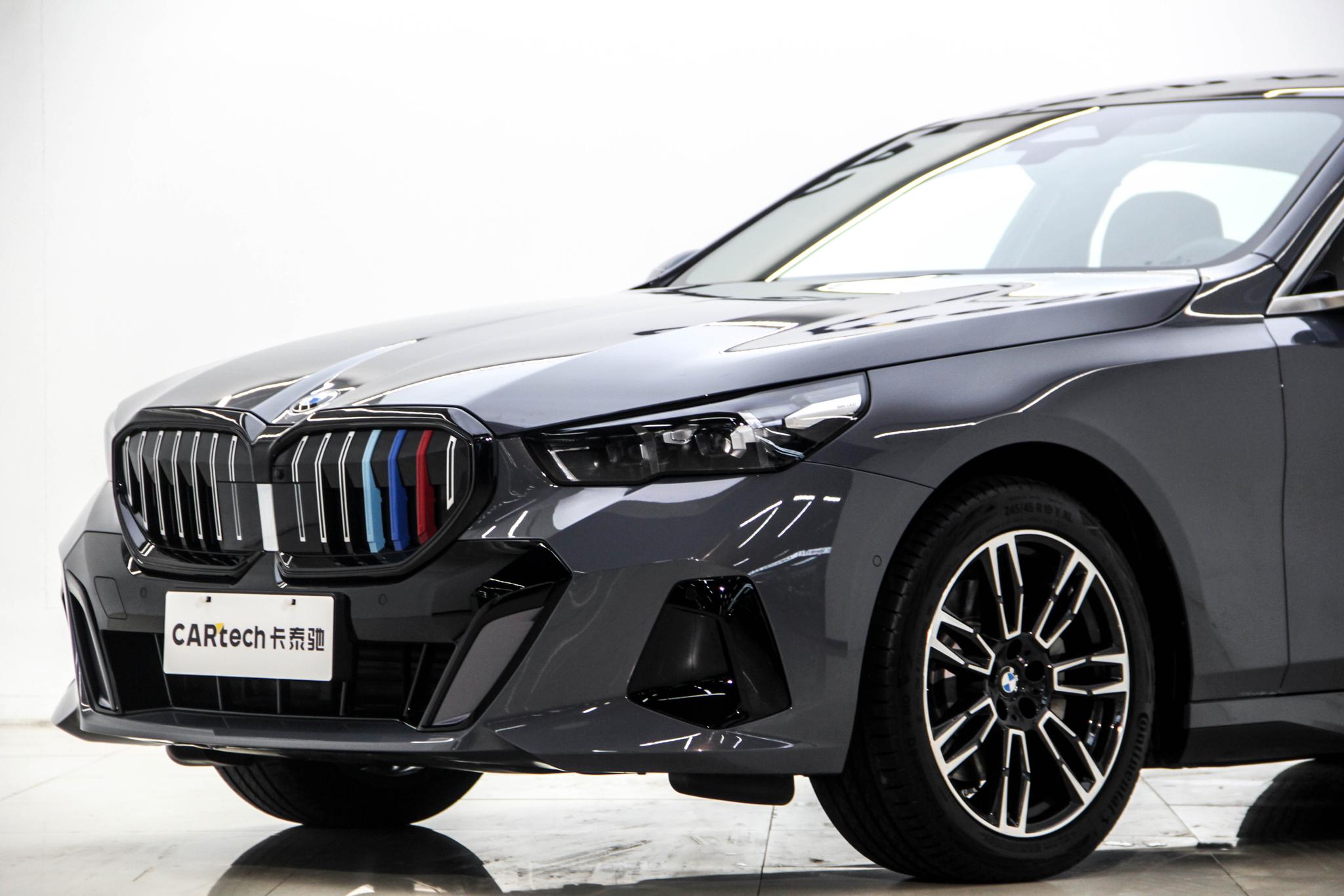 BMW 5 Series 5 2025 530Li Lead M Sport