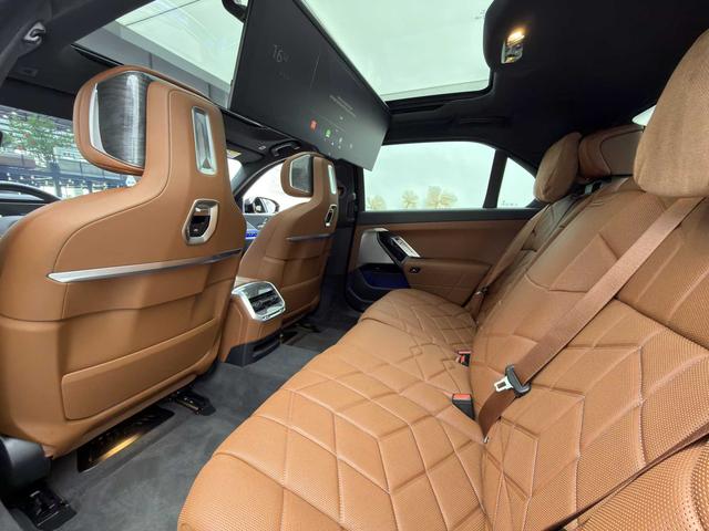 BMW i7 id 3837570 из Китая 10