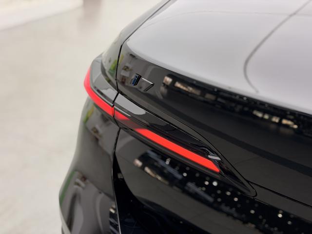 BMW i7 id 3837570 из Китая 28