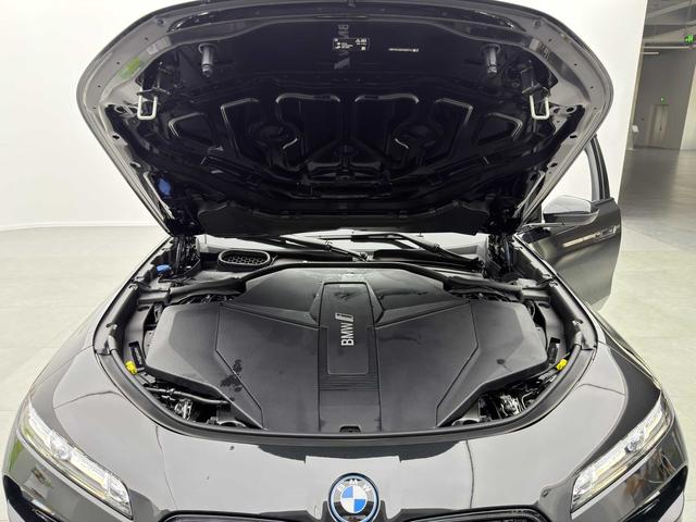 BMW i7 id 3837570 из Китая 30