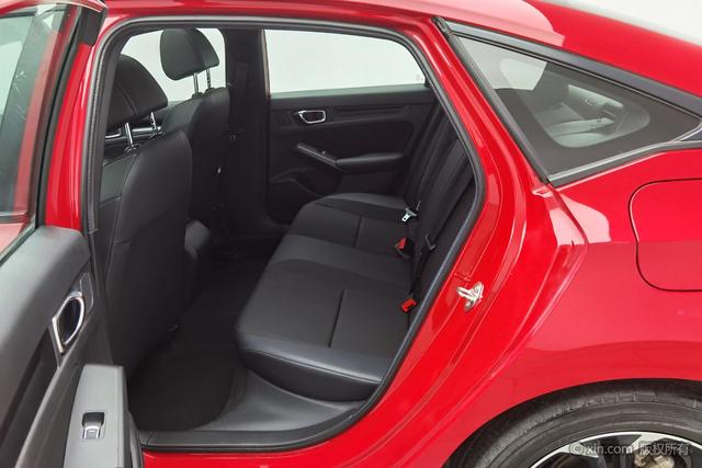 Honda Civic 2022 240 TURBO CVT — фото 20
