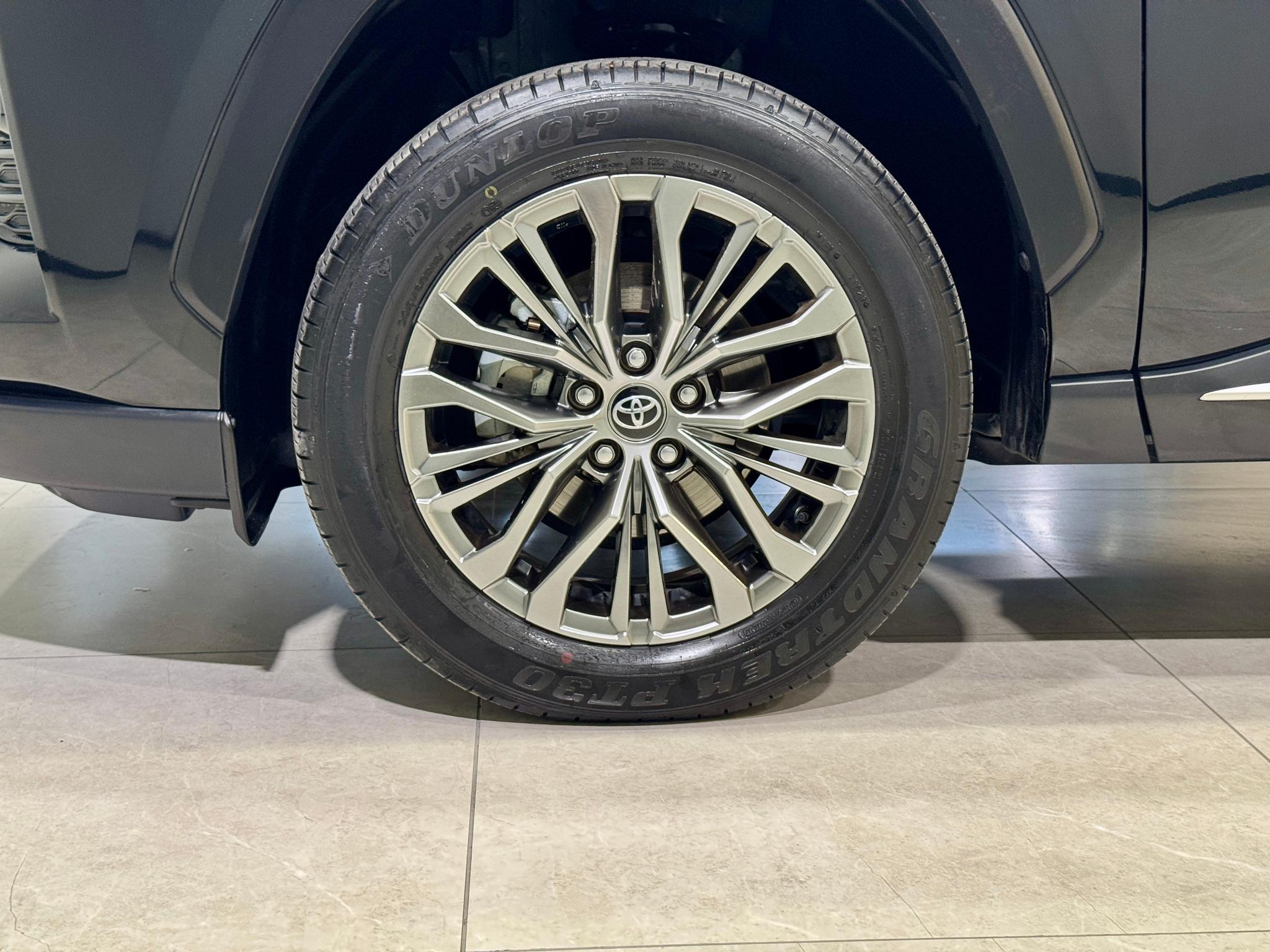 Toyota Wildlander 2023 2.5L Luxury