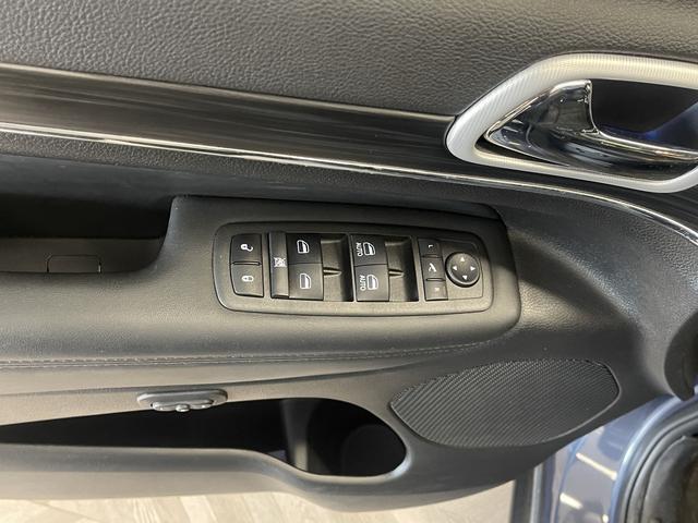 Jeep Grand Cherokee (imported) id 3840489 из Китая 16