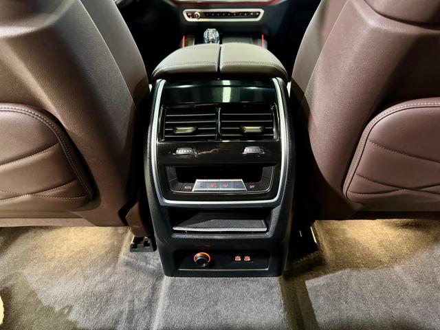 BMW X5 2022 x Drive 40 Li M — фото 16