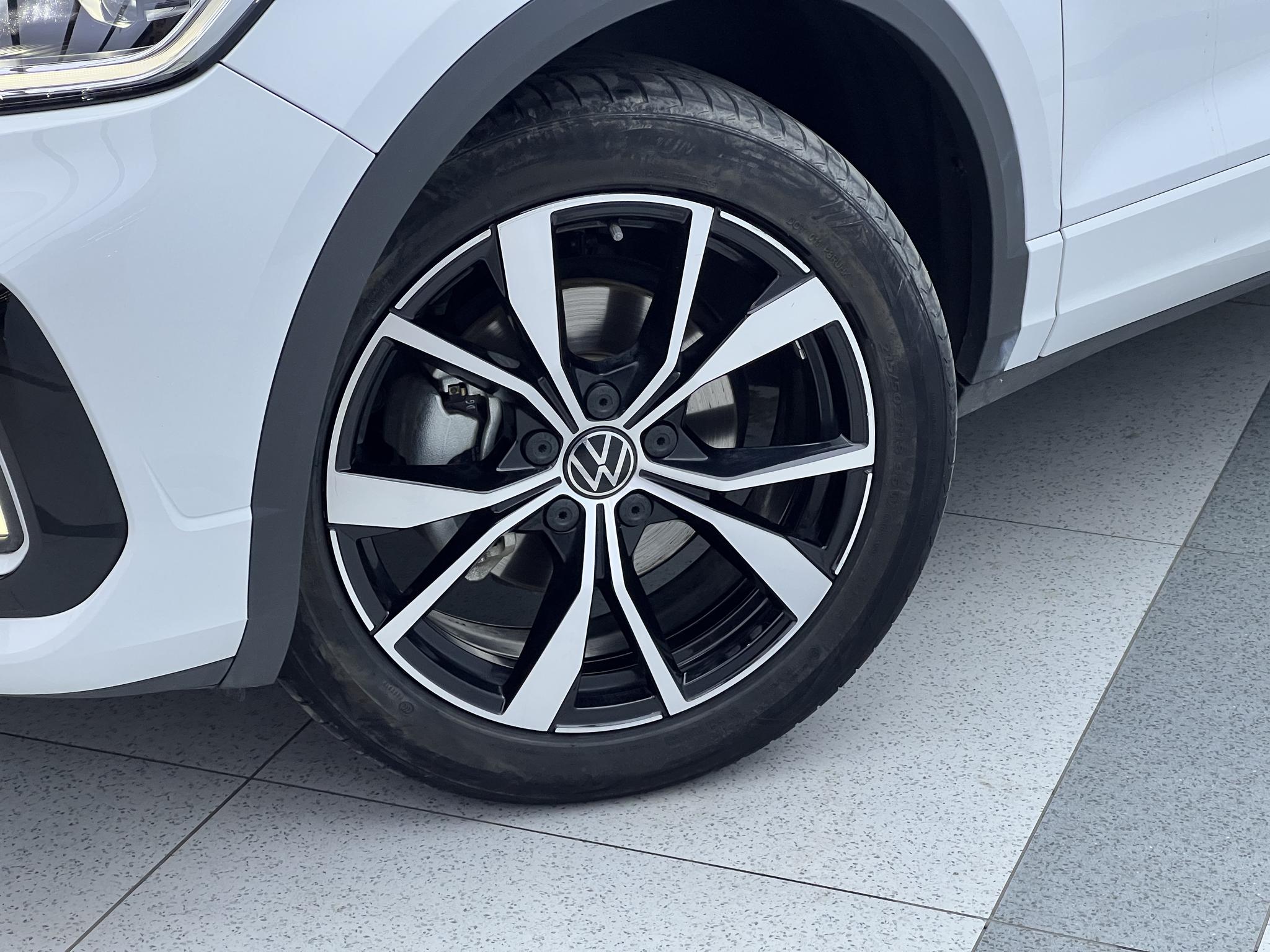 Volkswagen T-Roc 2024 300TSI DSG