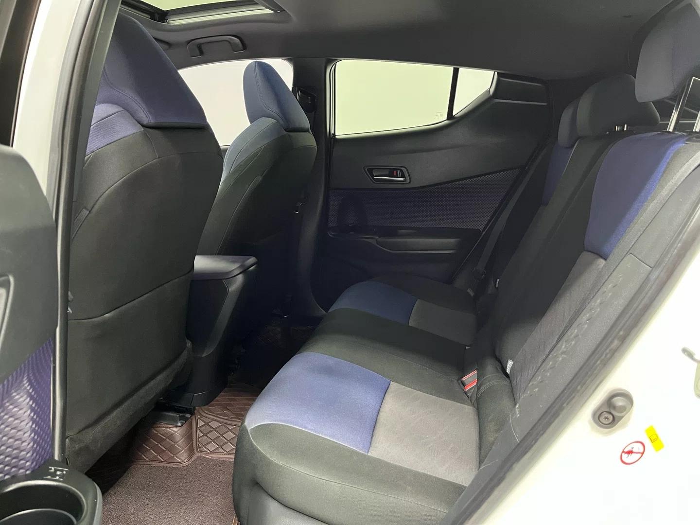 Toyota C-HR 2018 2.0L Lead V