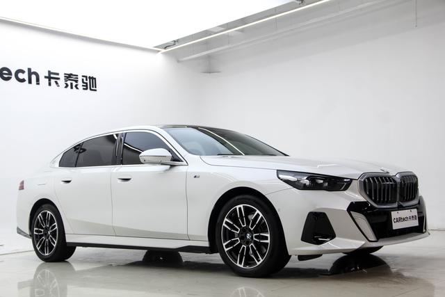 BMW 5-Series 2024 530 Li Leading M — фото 3