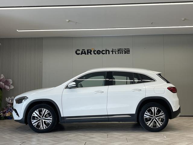 Mercedes-Benz GLA 2024 GLA 220 — фото 4