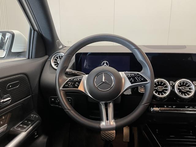 Mercedes-Benz GLA 2024 GLA 220 — фото 18