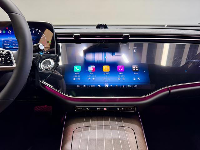 Mercedes-Benz E-Class 2024 E 300 L Luxury — фото 17