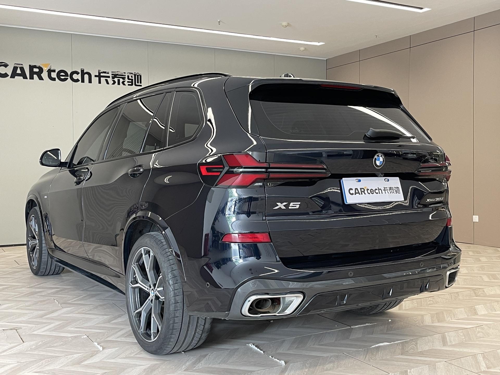 BMW X5 2023 xDrive30Li Premium M Sport