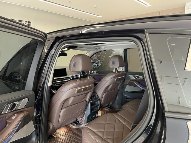 BMW X5 2023 x Drive 30 Li M — фото 11