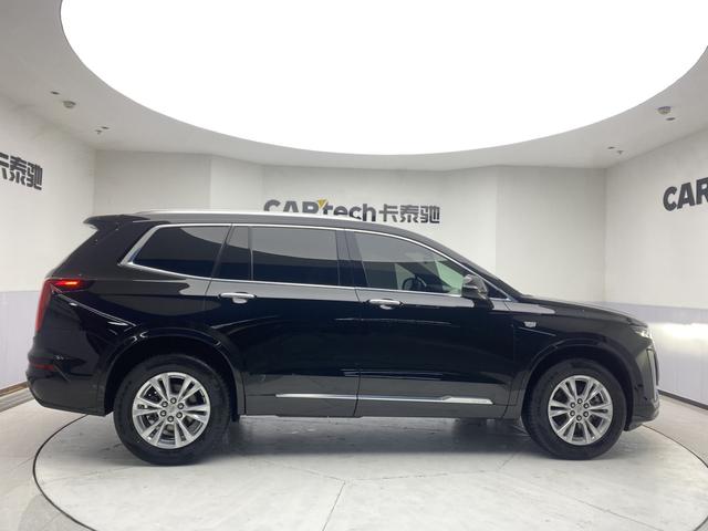 Cadillac XT6 2022 2.0 T 4 WD — фото 8