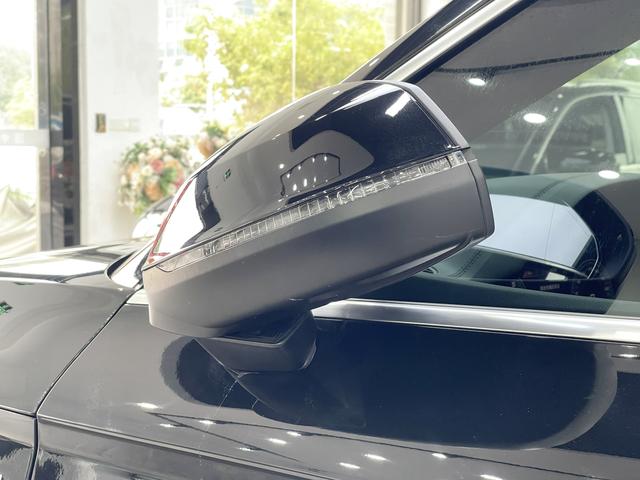 Audi Q5L 2022 40 T RS — фото 7
