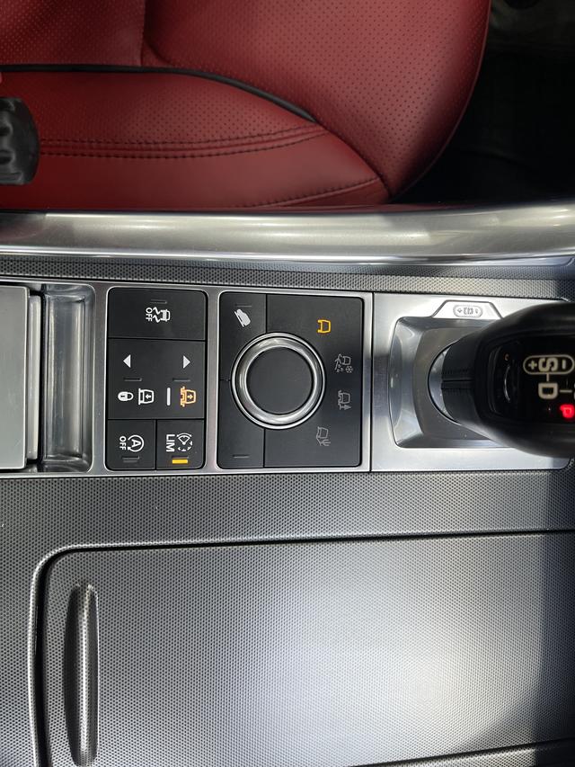 Land Rover Range Rover Sport 2017 3.0 V 6 SC HSE DYNAMIC — фото 8