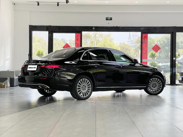 Mercedes-Benz E-Class 2023 E 300 L Luxury — фото 5