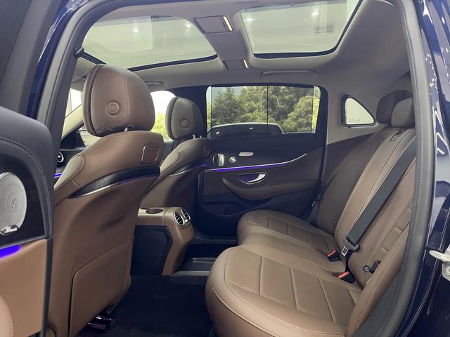 Mercedes-Benz E-Class 2017 E 300 L Luxury — фото 15