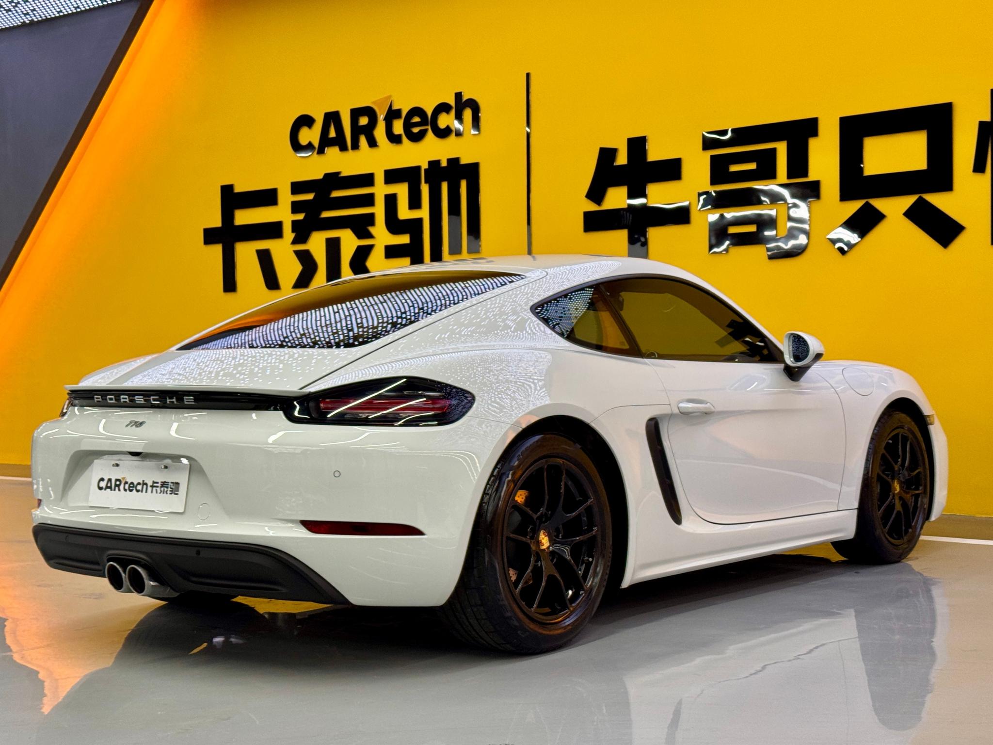 Porsche 718 2020 Cayman 2.0T