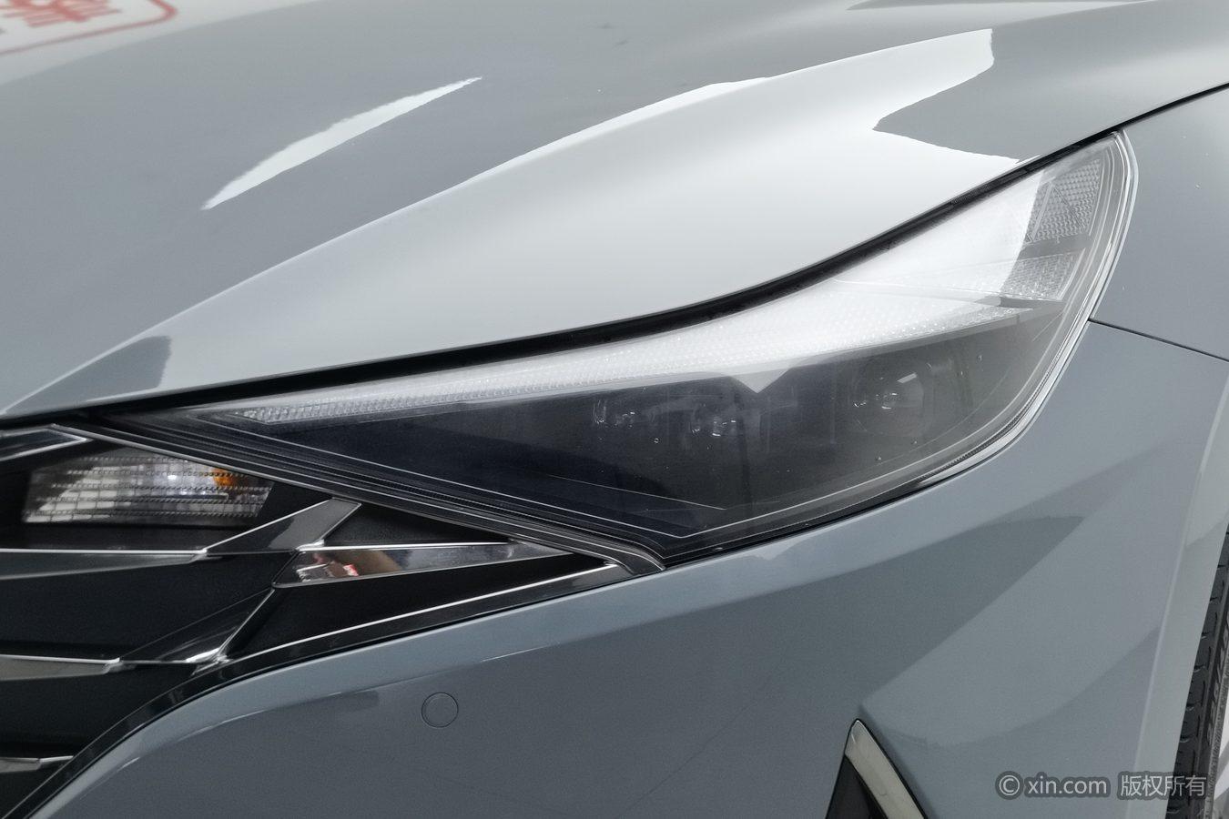 Hyundai Elantra 2022 1.5L CVT LUX Luxury