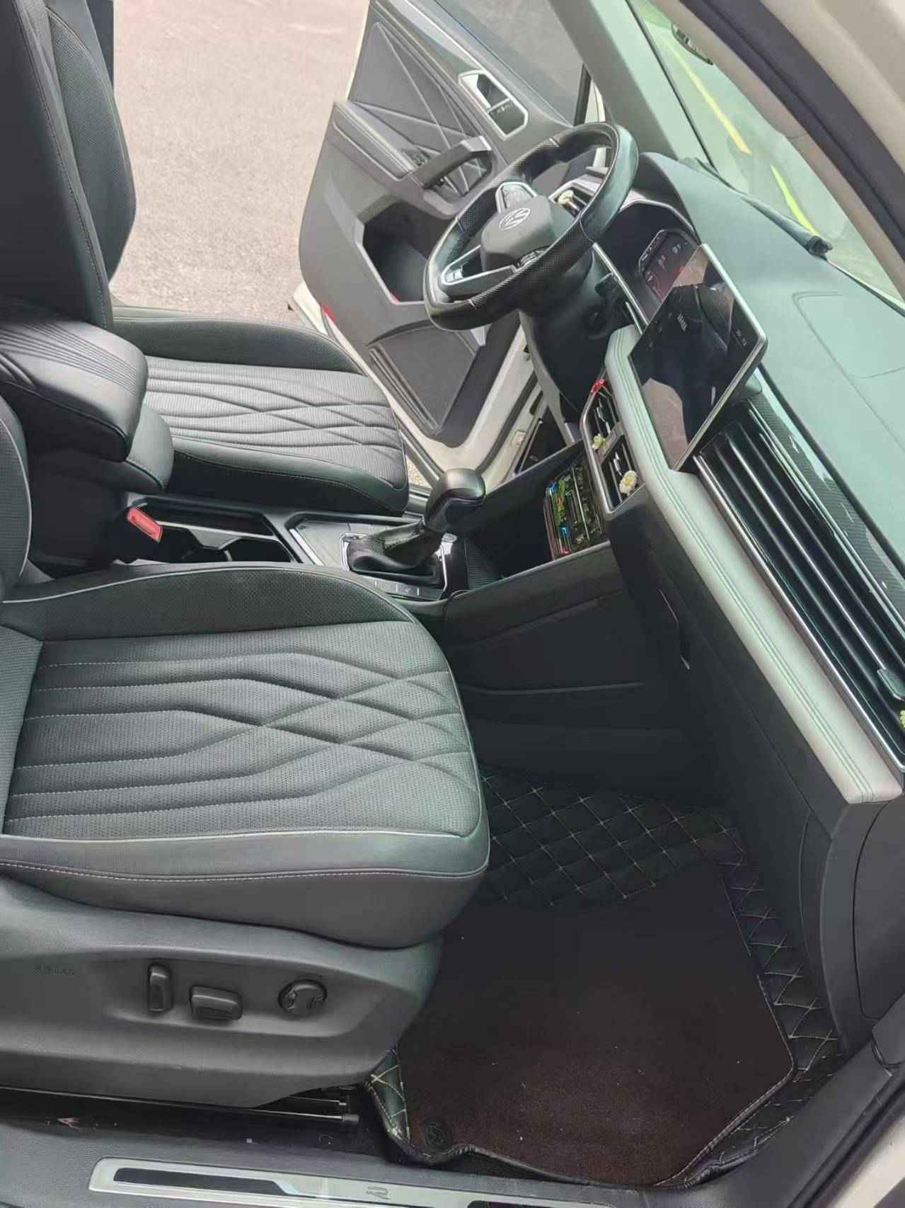 Volkswagen Tiguan L L 2022 330TSI AT R-Line