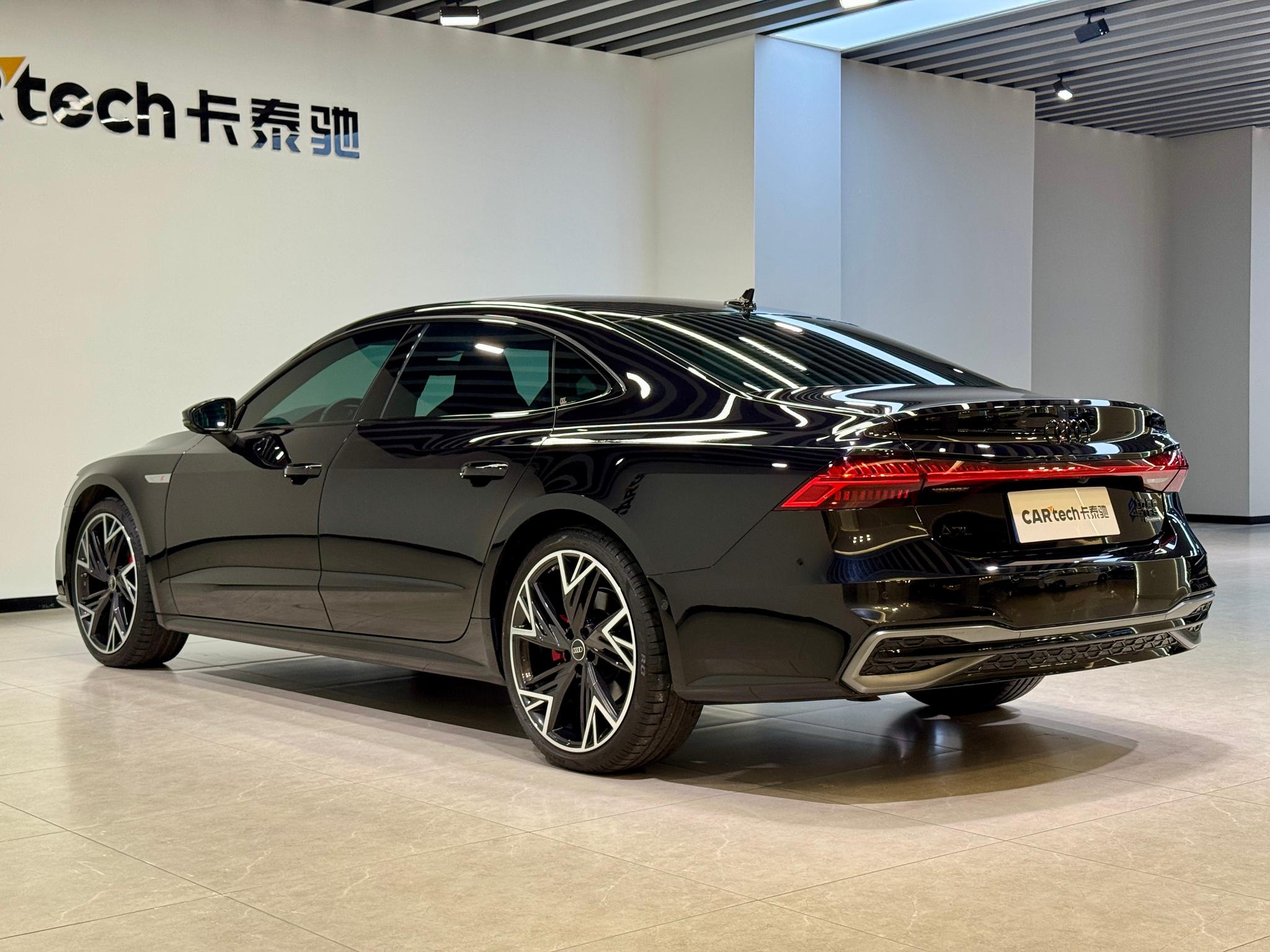 Audi A7L 2024 45 TFSI quattro