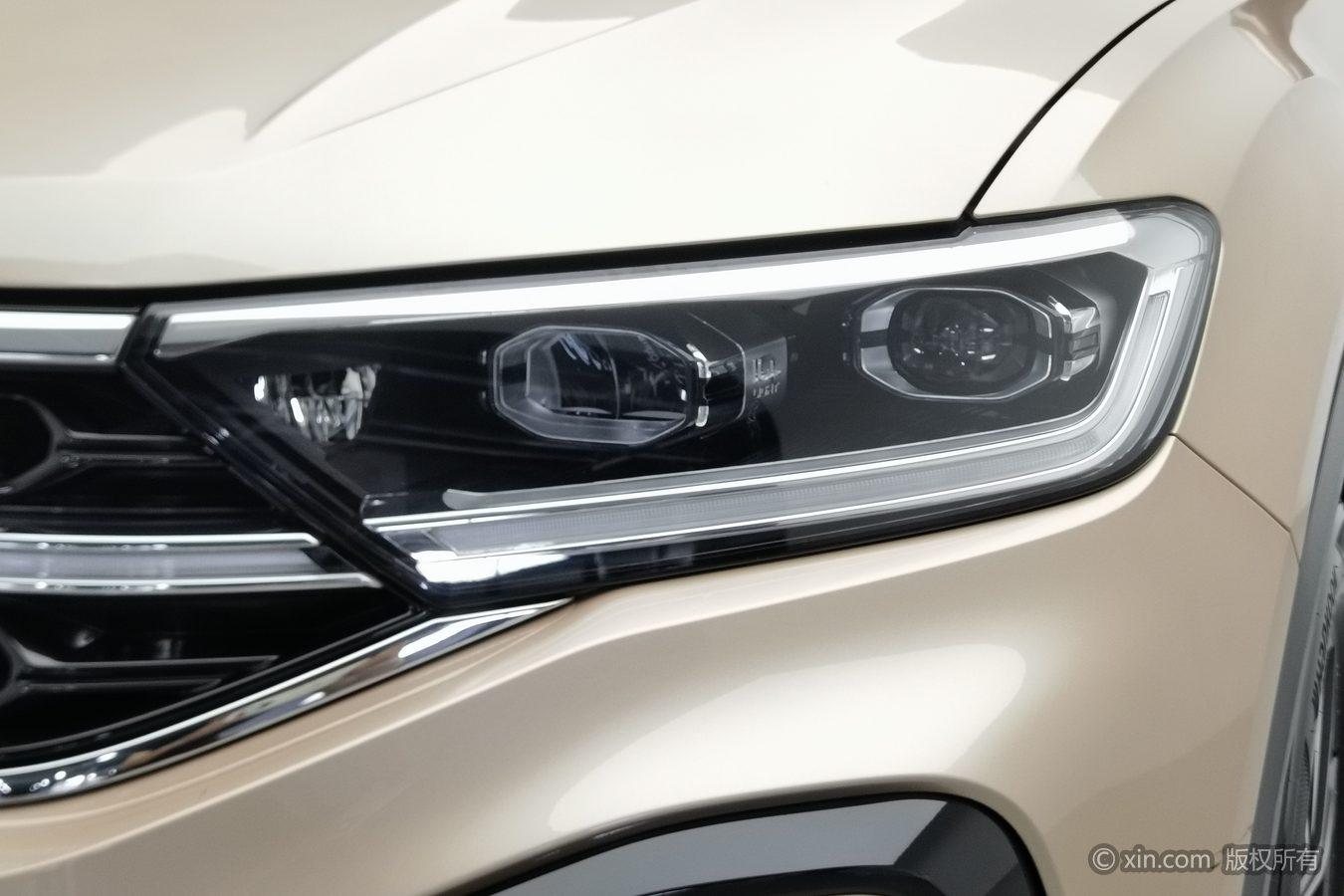 Volkswagen T-Roc 2023 300TSI DSG