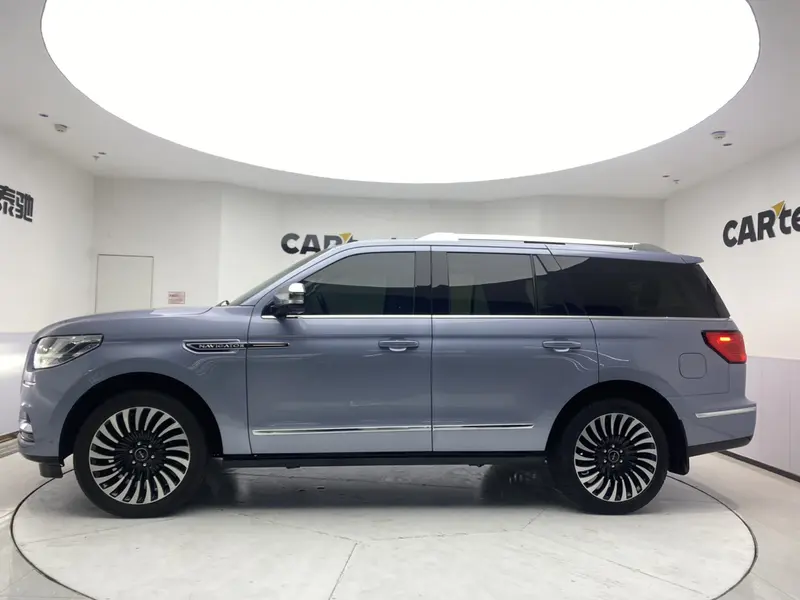 Lincoln Navigator — фото 4