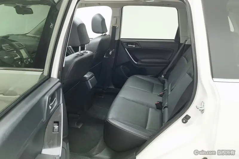 Subaru Forester — фото 14