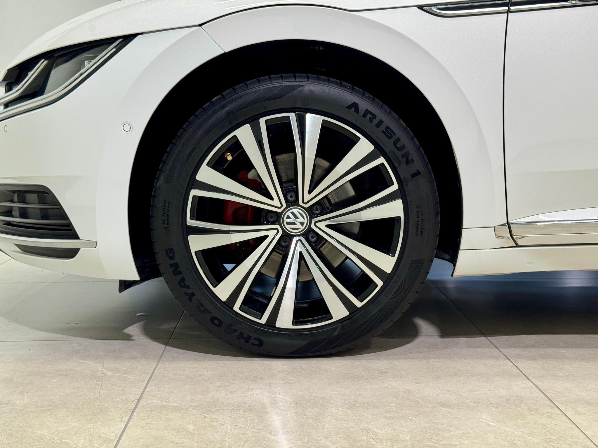 Volkswagen Passat CC CC 2020 330TSI VI