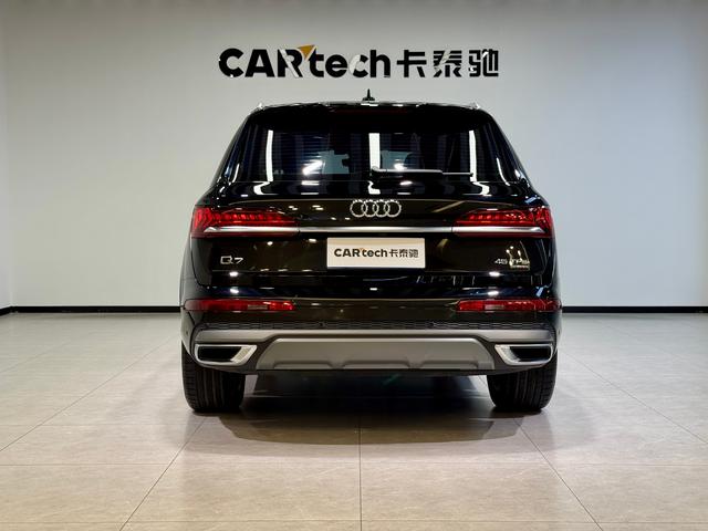 Audi Q7 2023 45 TFSI quattro S line Sport — фото 6