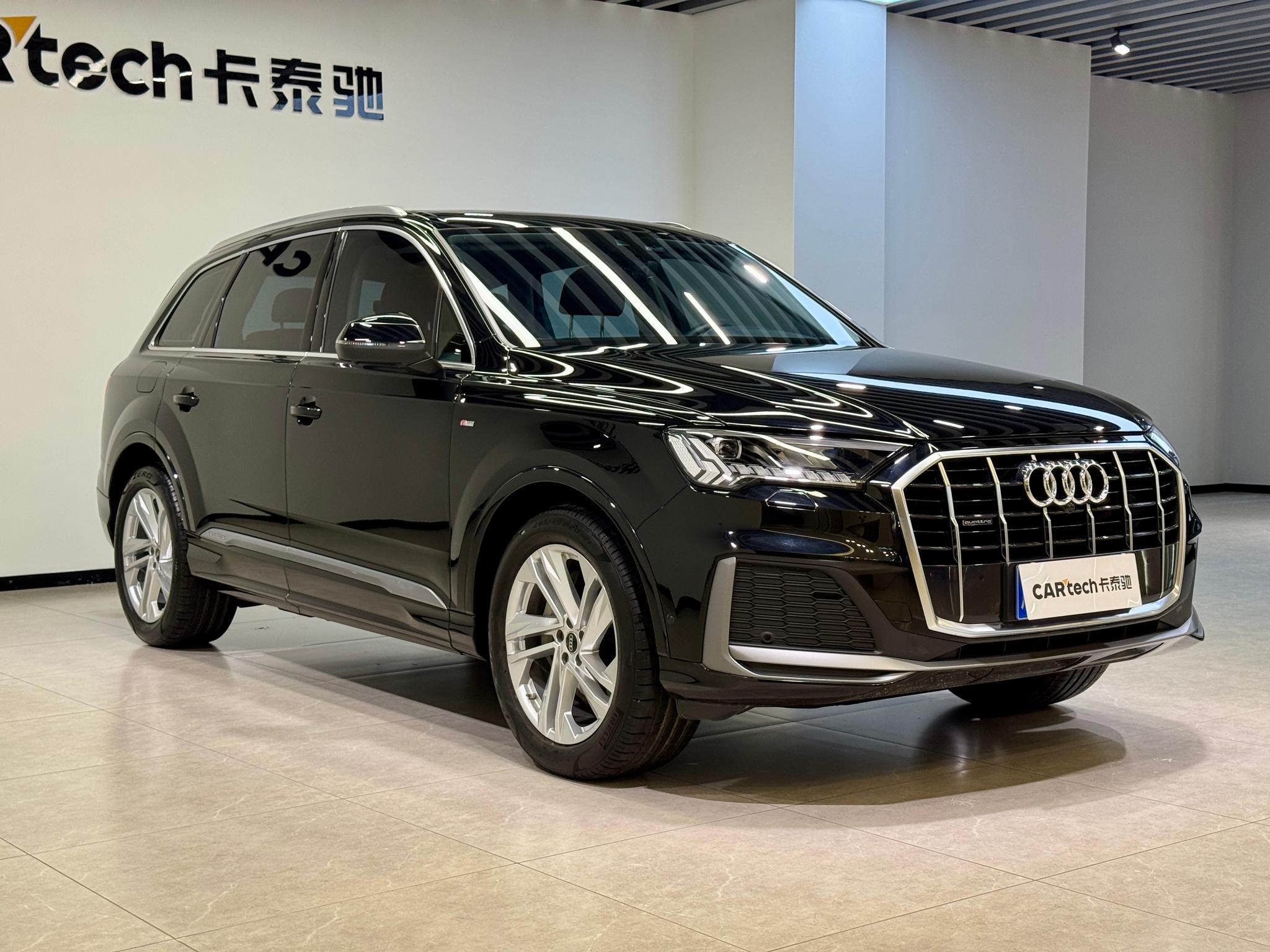 Audi Q7 2023 45 TFSI quattro S line Sport