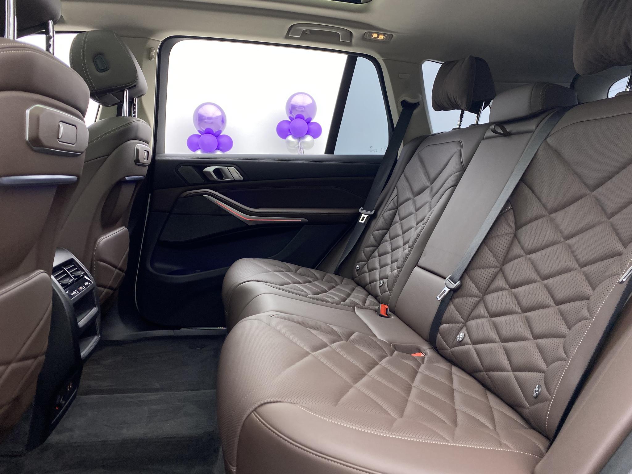 BMW X5 2023 xDrive30Li M Sport
