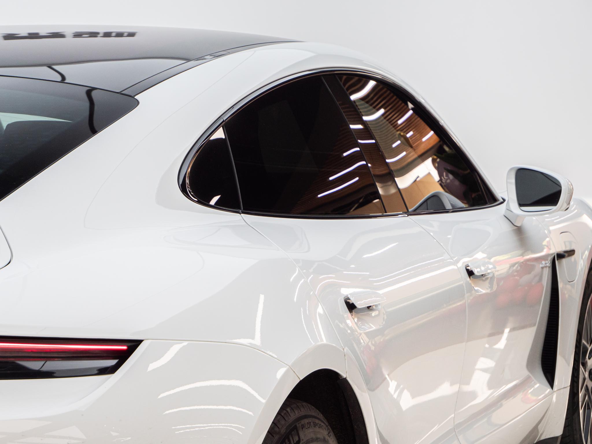 Porsche Taycan 2022 Taycan