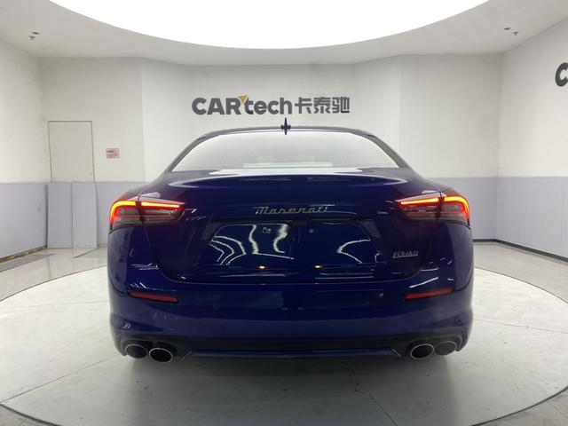 Maserati Ghibli 2021 2.0 T — фото 6