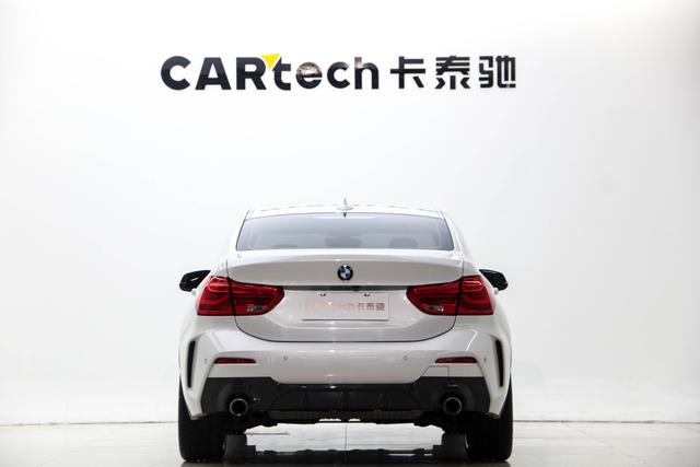 BMW 1-Series 2019 120i Leading M — фото 5