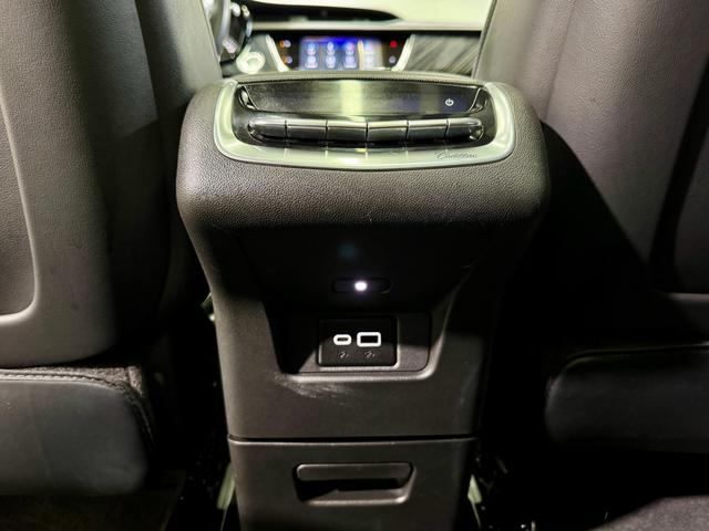 Cadillac XT6 2022 2.0 T 4 WDLuxury — фото 12