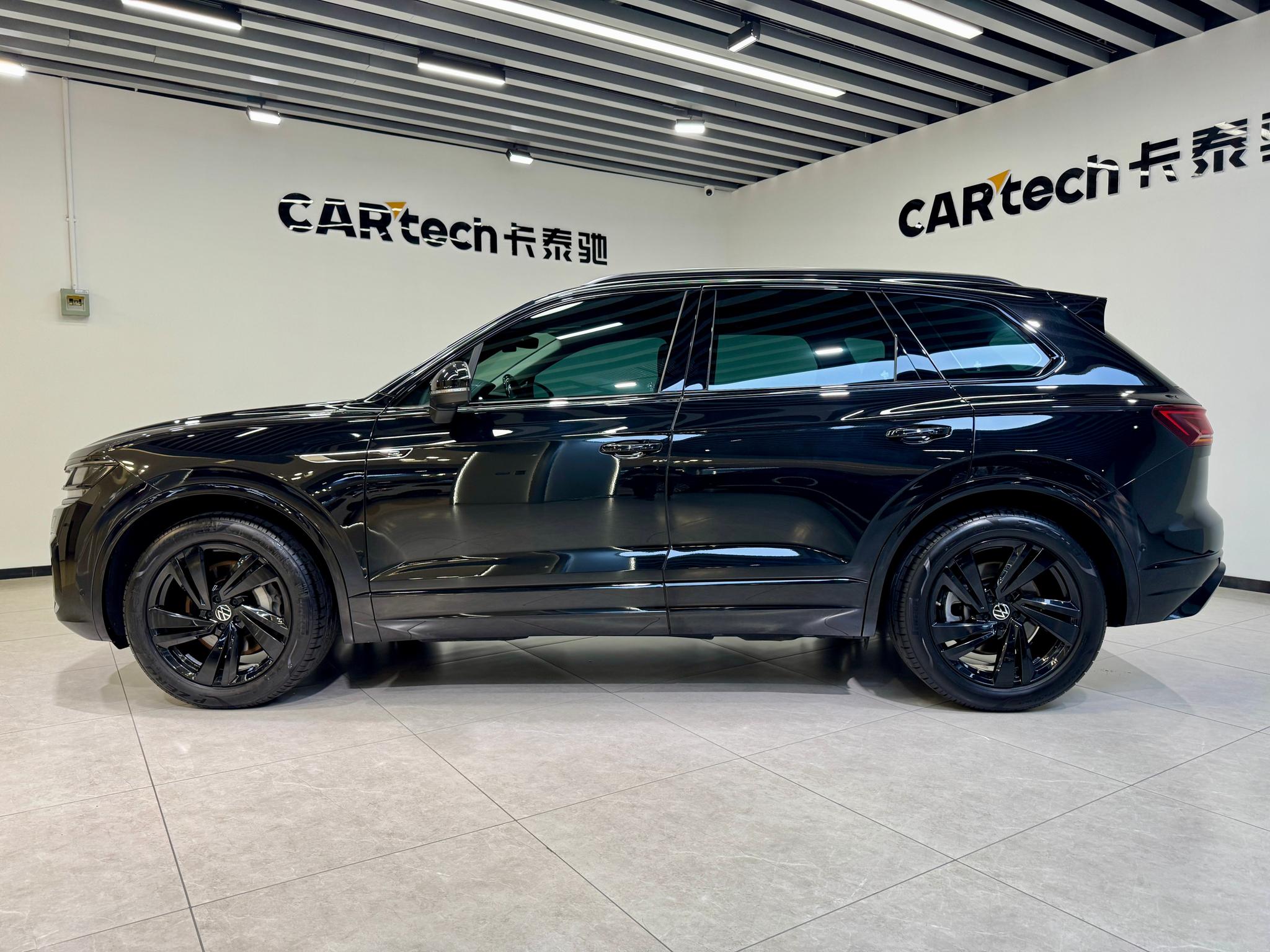 Volkswagen Touareg 2022 3.0TSI Sport