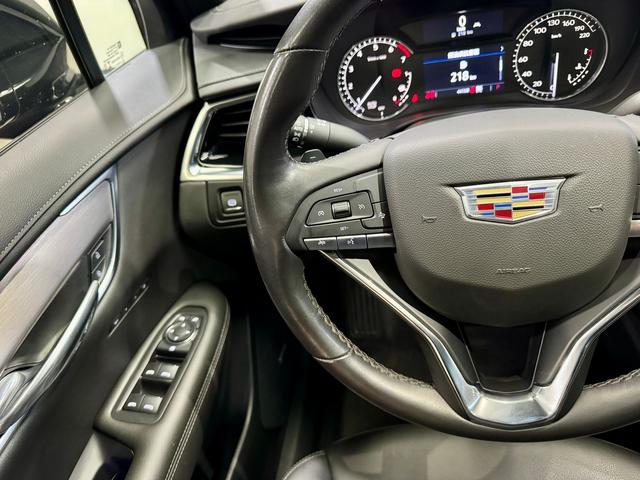 Cadillac XT6 2022 2.0 T 4 WD — фото 19
